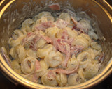Foto del paso 3 de la receta: Tortellini con jamón y crema de leche