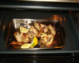 Foto del paso 2 de la receta: Alitas de pollo con frutos secos al limón