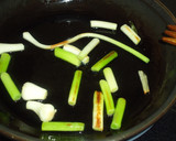 Foto del paso 1 de la receta: Higado de cordero con ajos tiernos