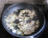 Foto del paso 1 de la receta: Pasta con girgola en salsa toffe
