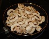 Foto del paso 2 de la receta: Crema de calabaza y champiñones con acelgas