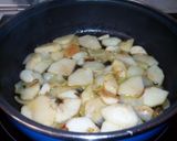 Foto del paso 1 de la receta: Cinta de lomo en salsa de cebolla y manzana