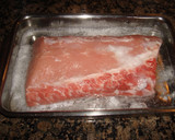 Foto del paso 1 de la receta: Lomo de cerdo asado a la pimienta verde y cava