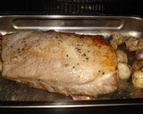 Foto del paso 3 de la receta: Lomo de cerdo asado a la pimienta verde y cava