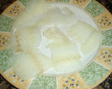 Foto del paso 1 de la receta: Tostada de carpaccio de bacalao y tomate