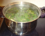 Foto del paso 1 de la receta: Crema de acelgas con legumbres y jamón