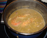 Foto del paso 5 de la receta: Chipirones y gambas con salsa de avellanas