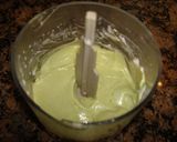 Foto del paso 2 de la receta: Crema suave de aguacate