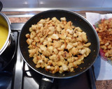 Foto del paso 1 de la receta: Guiso de tortilla