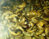Foto del paso 2 de la receta: Champiñones al ajillo con pasilla