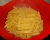 Foto del paso 1 de la receta: Macarrones a la crema con pollo