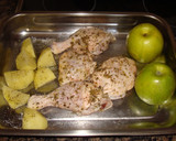 Foto del paso 3 de la receta: Pollo asado con manzanas