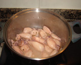 Foto del paso 1 de la receta: Calamares en salsa de almendras