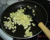Foto del paso 1 de la receta: Paquetitos de pasta filo o brick de manzana y camembert