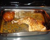 Foto del paso 6 de la receta: Pollo asado con peras