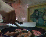 Foto del paso 3 de la receta: Salchichas al vino