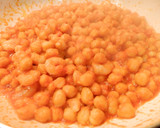 Foto del paso 5 de la receta: Garbanzos con gambas y tomate