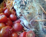 Foto del paso 8 de la receta: Bondiola de cerdo a la cerveza con verduras y tomates cherry 