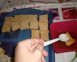 Foto del paso 1 de la receta: Minis torrijas de vino con miel