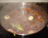 Foto del paso 3 de la receta: Escalopines de ternera en salsa