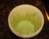 Foto del paso 3 de la receta: Crema fría de aguacates y langostinos