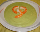 Foto del paso 4 de la receta: Crema fría de aguacates y langostinos