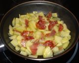 Foto del paso 1 de la receta: Tortilla de patatas y embutidos