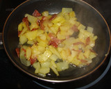 Foto del paso 2 de la receta: Tortilla de patatas y embutidos