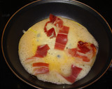 Foto del paso 2 de la receta: Tortilla de jamón serrano y queso edam
