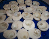 Foto del paso 1 de la receta: Huevos duros rellenos de surimi