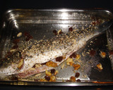Foto del paso 4 de la receta: Lubina con frutos secos al cava