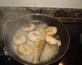 Foto del paso 1 de la receta: Merluza en salsa roquefort