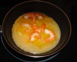 Foto del paso 2 de la receta: Tortilla de langostinos