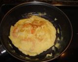 Foto del paso 3 de la receta: Tortilla de langostinos