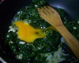 Foto del paso 3 de la receta: Pasta sabrosa con revuelto de espinacas
