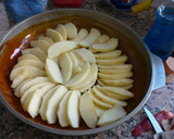 Foto del paso 2 de la receta: Tarta invertida de manzanas con caramelo