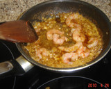 Foto del paso 4 de la receta: Alcachofas rellenas de gambas con salsa de coco
