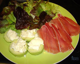 Foto del paso 4 de la receta: Ensalada de queso de cabra aguacate y jamón