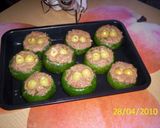 Foto del paso 5 de la receta: Zapallitos rellenos con carne, verduras y aceitunas