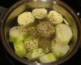 Foto del paso 1 de la receta: Crema de calabacín con nata y queso Philadelphia