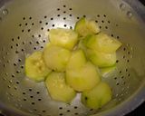 Foto del paso 2 de la receta: Crema de calabacín con nata y queso Philadelphia