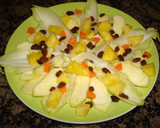 Foto del paso 4 de la receta: Ensalada de manzana, endivias y miel