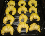 Foto del paso 5 de la receta: Medialunas para el desayuno