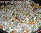 Foto del paso 2 de la receta: Croquetas de cocido con sus verduras y cebolla