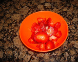 Foto del paso 1 de la receta: Batido de fresas, platano y nata