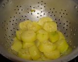 Foto del paso 1 de la receta: Crema de calabacín con toque de hierbabuena