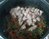 Foto del paso 2 de la receta: Estofado de carne de cerdo, panceta y chorizo criollo