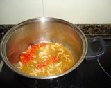 Foto del paso 2 de la receta: Manos de cerdo con judías