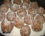 Foto del paso 5 de la receta: Bombones con almendras y cerezas al ron