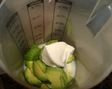 Foto del paso 3 de la receta: Crema fria de calabacín y aguacate (Carme)